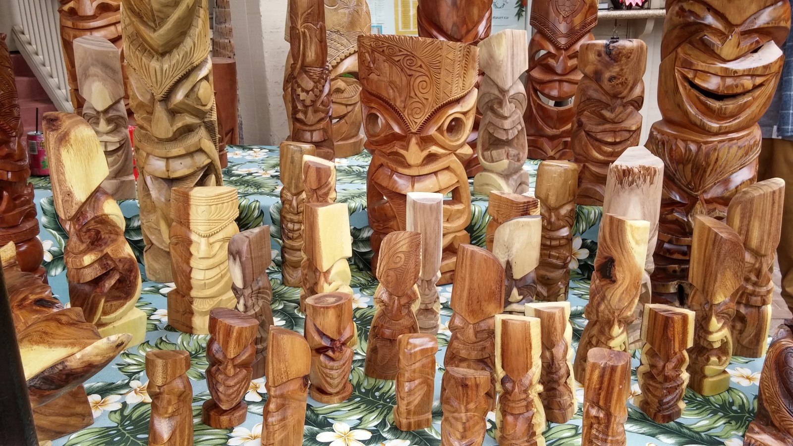 is-the-tiki-kitsch-craze-innocent-fun-or-exploitation-of-culture